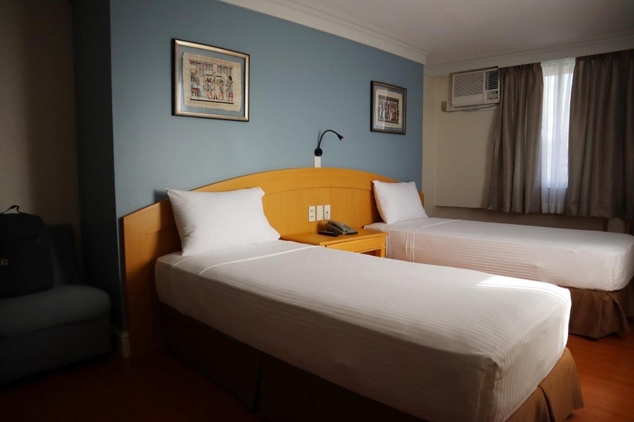 Fersal Hotel Malakas, קואזון סיטי מראה חיצוני תמונה