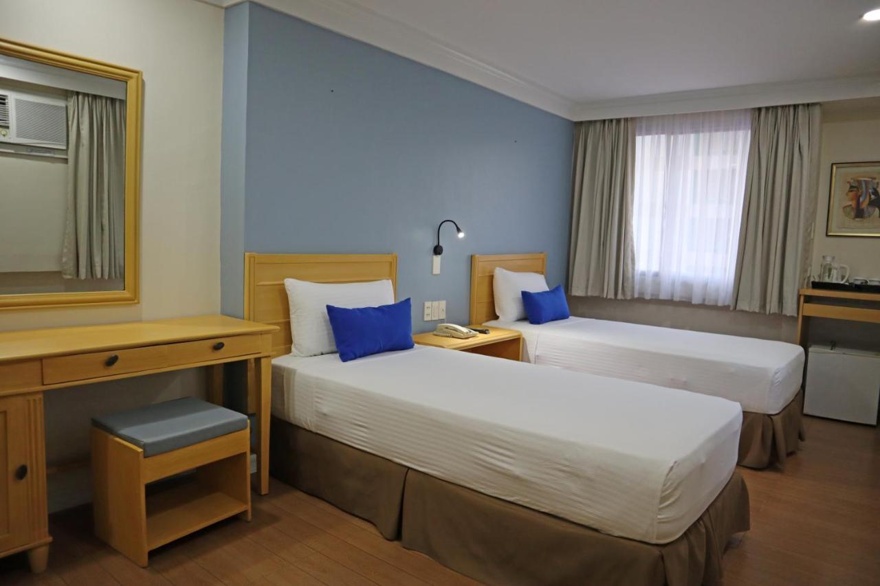 Fersal Hotel Malakas, קואזון סיטי מראה חיצוני תמונה