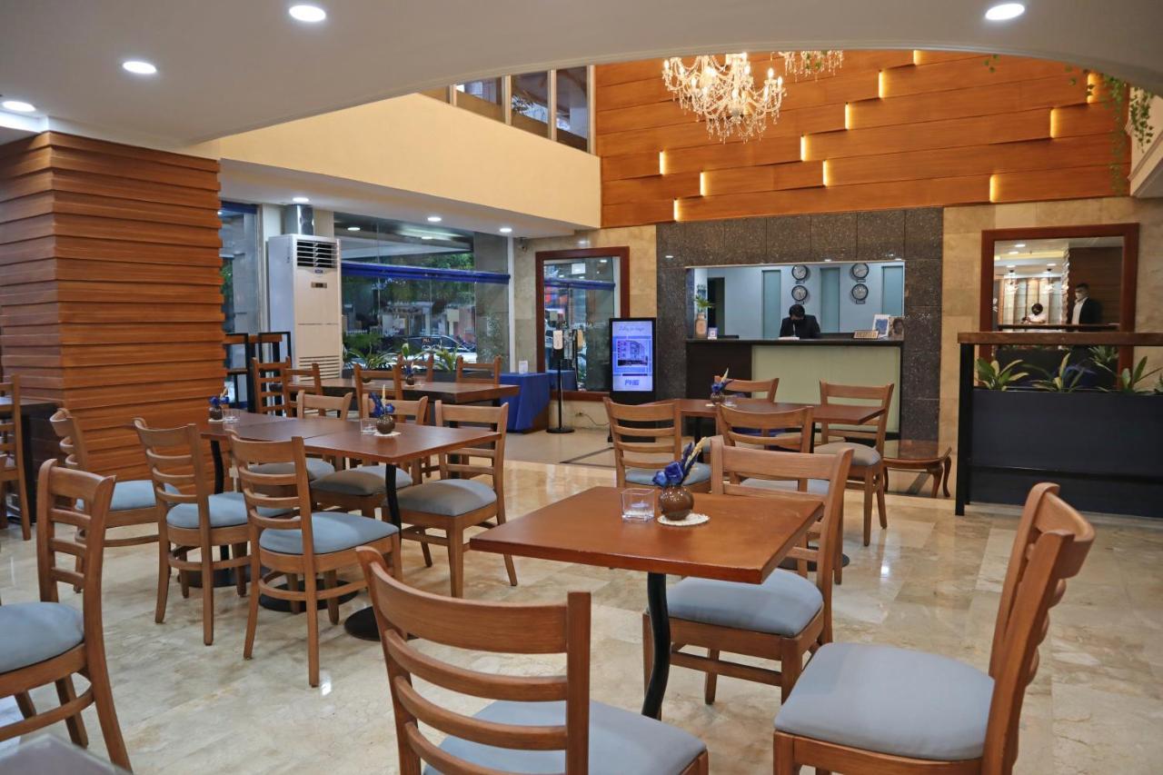 Fersal Hotel Malakas, קואזון סיטי מראה חיצוני תמונה