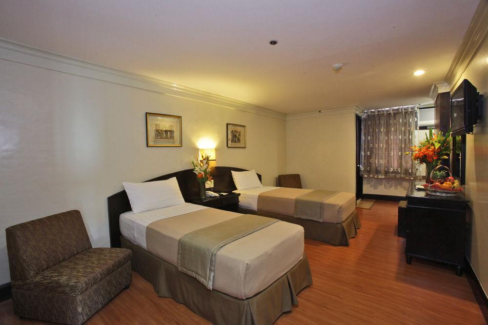 Fersal Hotel Malakas, קואזון סיטי מראה חיצוני תמונה