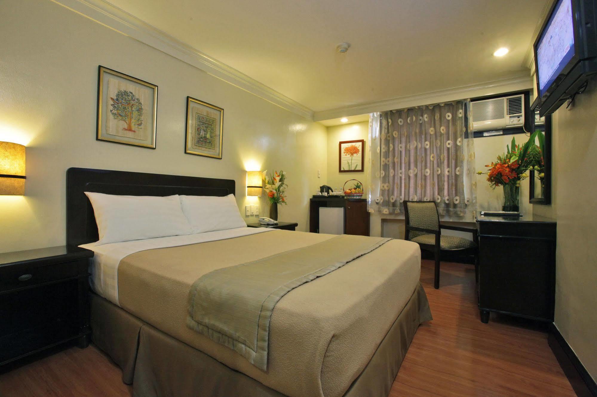 Fersal Hotel Malakas, קואזון סיטי מראה חיצוני תמונה